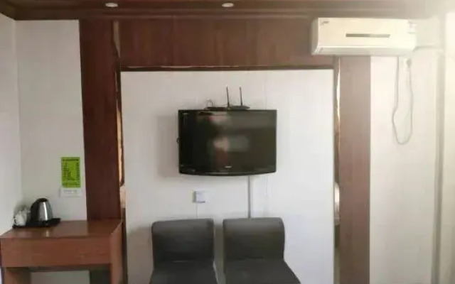 Fuji Hotel (Urumqi Medical College Branch)