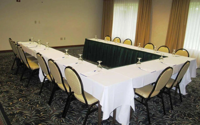 Hilton Garden Inn Cleveland Airport