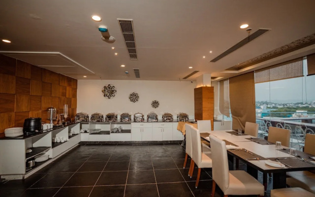The Ramvilas - A Rooftop Lake View Hotel in Udaipur
