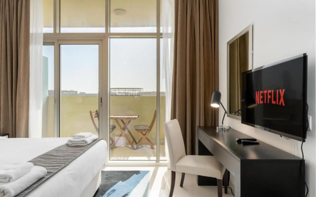 Vacay lettings Upgraded studio at Damac tower JVC