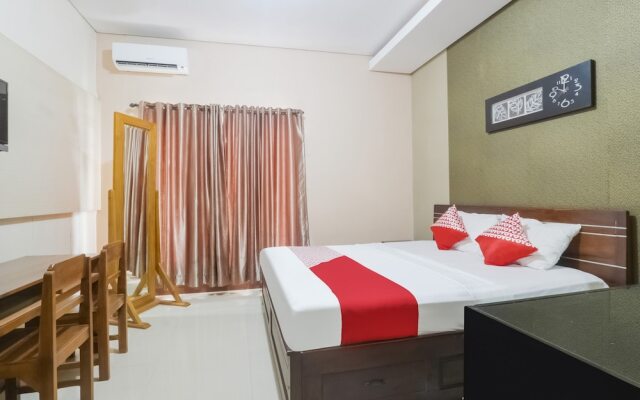 D'waru Homestay Syariah by OYO Rooms