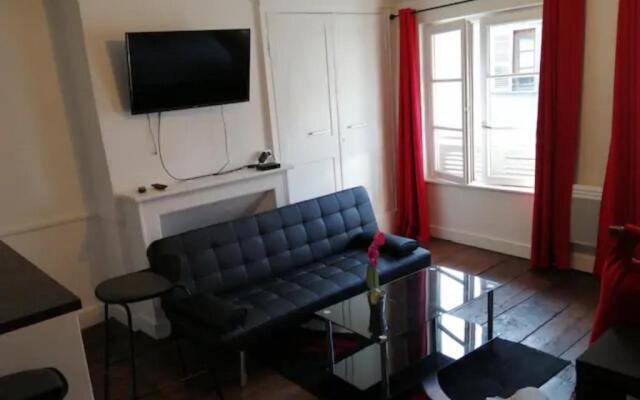 STUDIO 31 cosy dans le centre de LIMOGES