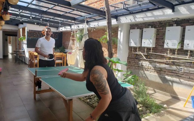 Real 114 Hostal - Hostel