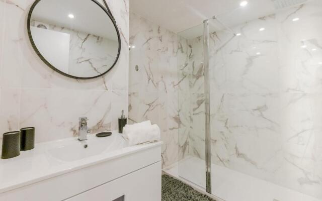 KIKILOUE 90m2 sur la Croisette avec terrasse & vue de rêve