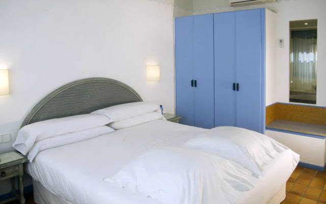 Hotel César