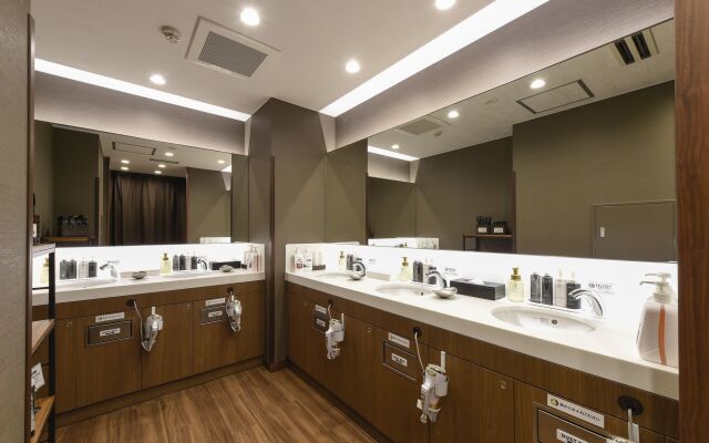 Capsule Hotel Anshin Oyado Premier Tokyo Shinbashi Shiodome