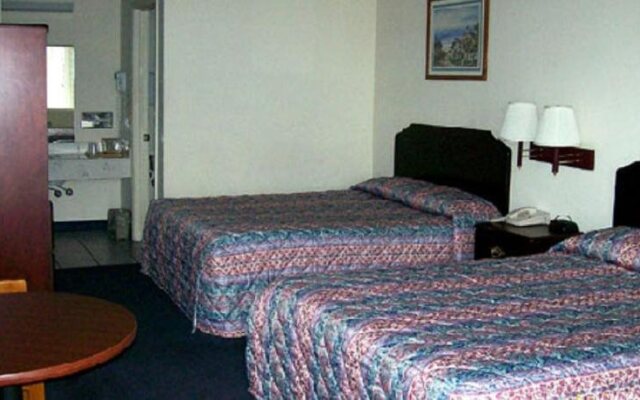 American Inn and Suites White Hall