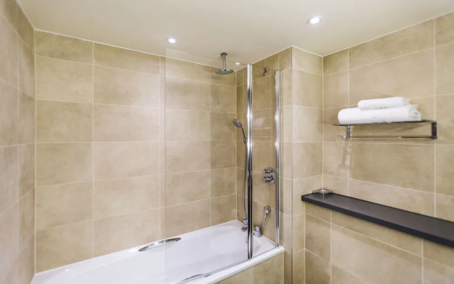 Mercure Dartford Brands Hatch Hotel  Spa