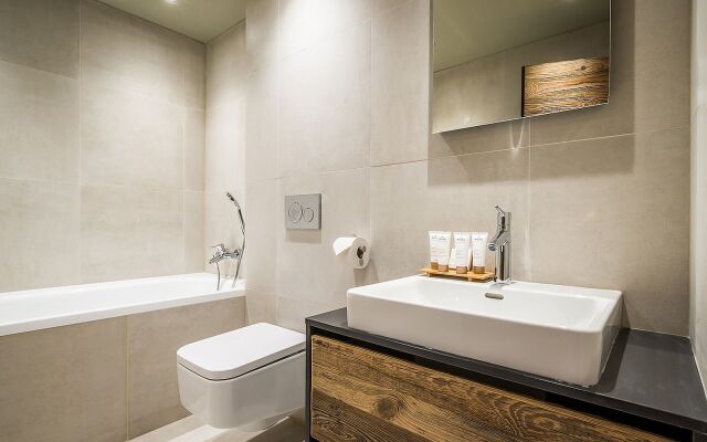 Moulin II - Design Chalet With Private Hot-tub and Garden