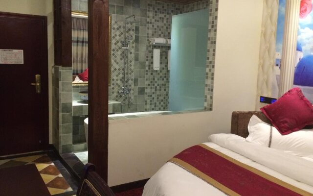 Luzhou Ba Li Nuo Theme Hotel