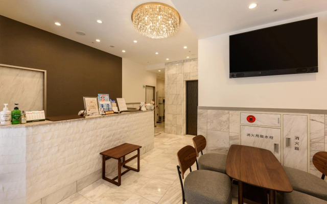 Shimbashi Urban Hotel