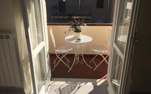 Home Meryem
