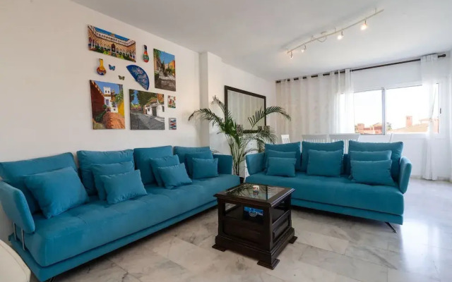 Cosy Apartment With Communal Pool