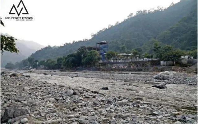 Naaz Hotel