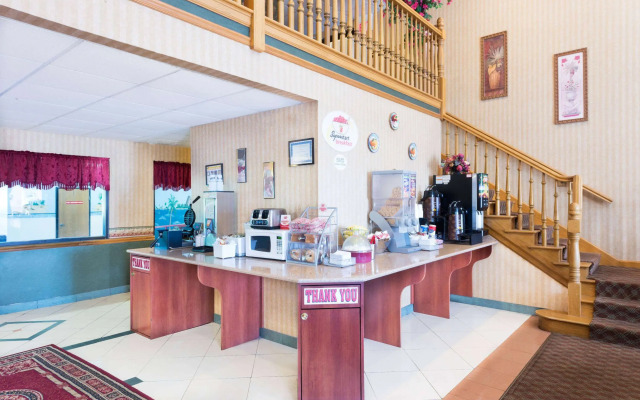 Super 8 by Wyndham Troy IL/St. Louis Area