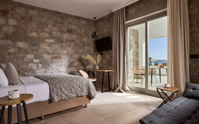 Kedros Milos Suites