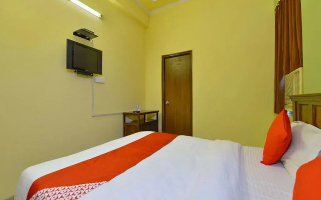 OYO 12957 Hotel Silver Plaza