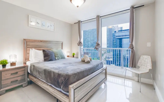 Wonderful 3BR Condo at Brickell
