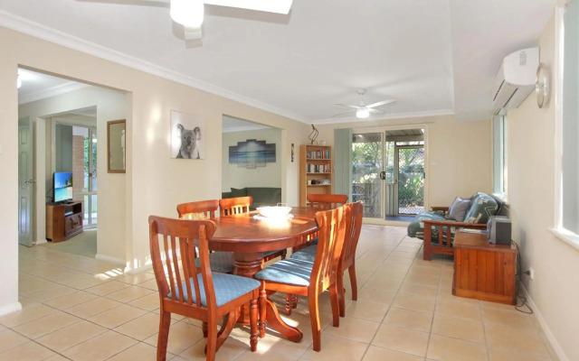 Four Bedroom Quality Townhouse