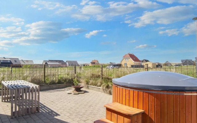 10 Person Holiday Home in Harboore