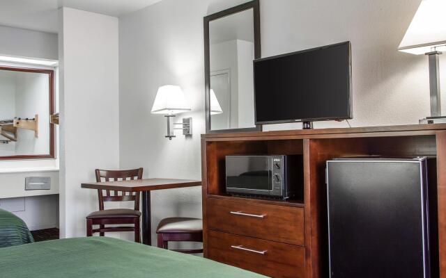 Quality Inn Fresno Near University