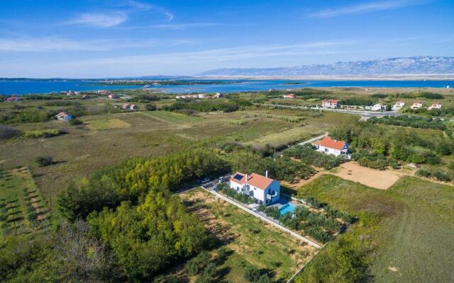 Villa Aria
