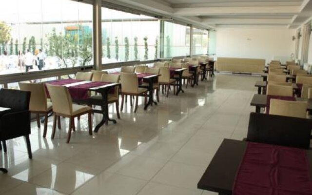 Pelemir Hotel