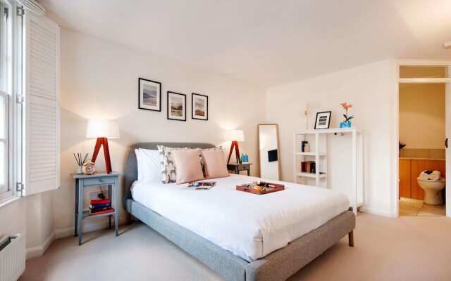 The Lexham Mews Gem - SCR