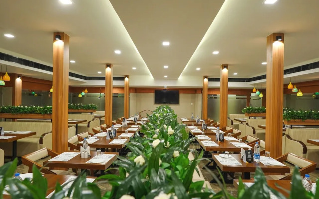 Sunstar Residency & Food Plaza Pala