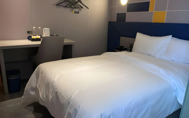 7 Days Inn Shanghai Lujiazui Shimao Binjiang Garde – Guest Rooms – Shanghai
