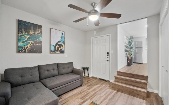 Stylish Studio Zilker Evonify