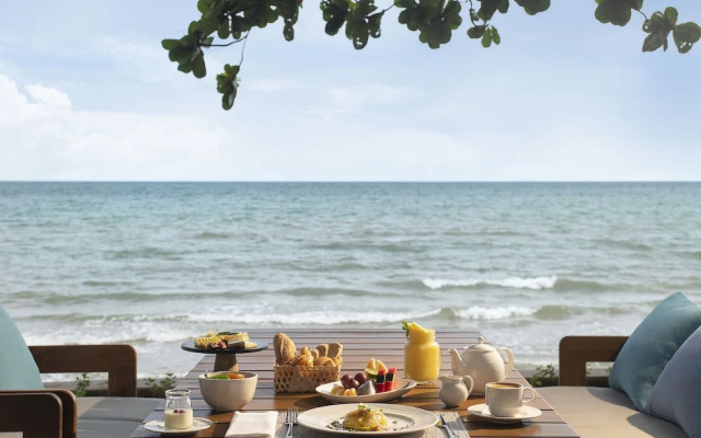 Mercure Rayong Lomtalay Villas N Resort