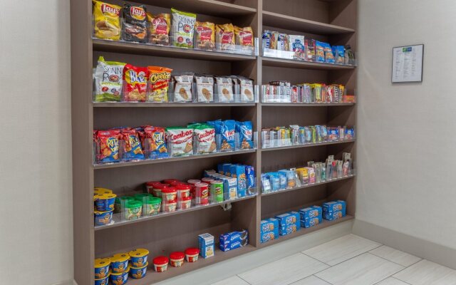 Holiday Inn Express Indianapolis - Southeast by IHG