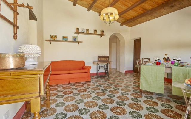 Casale Monte Kronio by Wonderful Italy