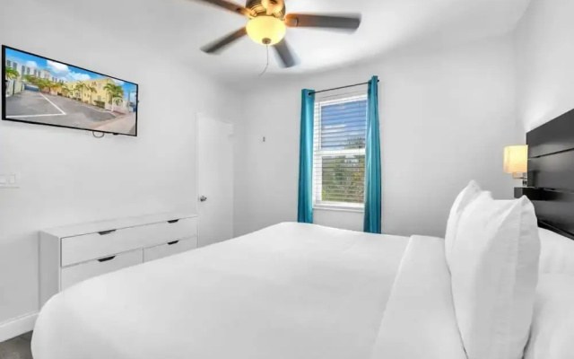 Cozy Corner Beach Apartment