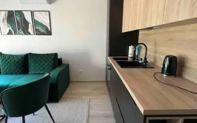 Modern & cozy studio with patio “Prie Juros”