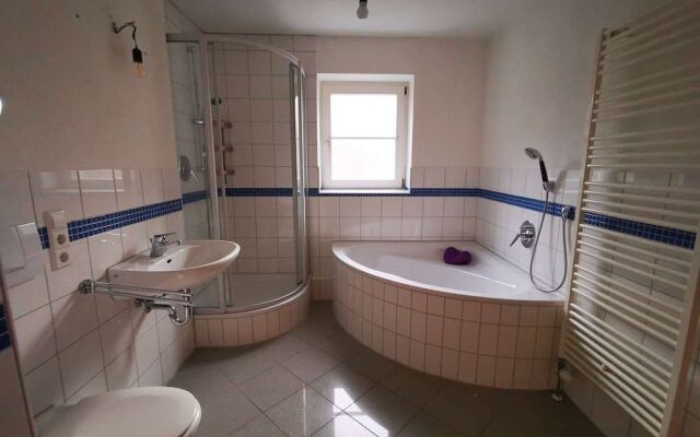 Apartment Close to Lake Ferienwohnung Seenah