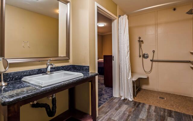 Best Western Plus Avita Suites