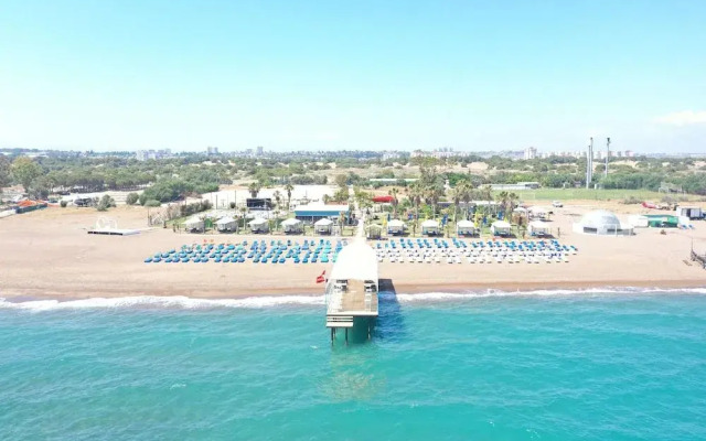 Laroxx Hotel Lara