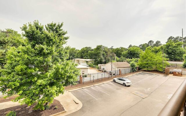 Fayetteville Vacation Rental Near UA Campus