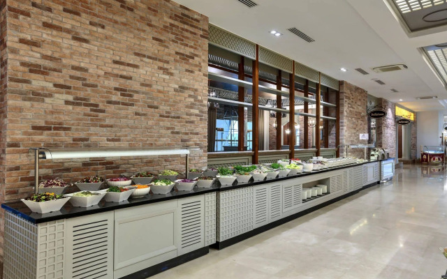 Sunis Efes Royal Palace Resort & Spa