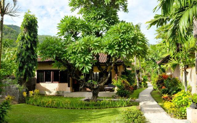 Hidden Paradise Cottages