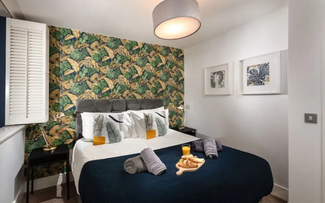 Plymouth City Centre Duplex Apartment