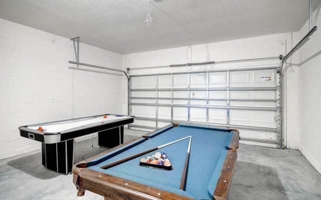 Solterra 5BR Villa w Private Pool & Spa