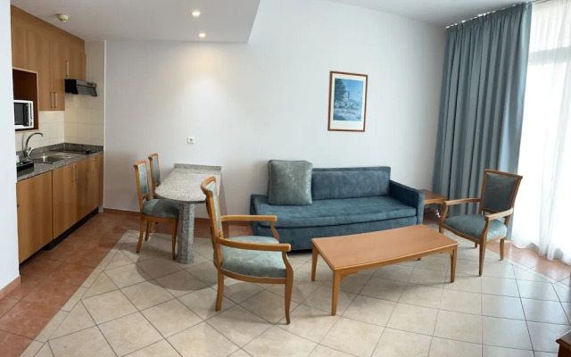 El Sheikh Suites Hotel