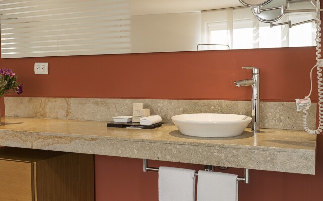 Bh la Quinta- Suites