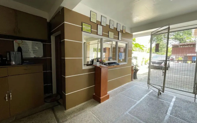 Captains Suites Albay