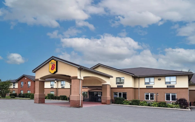 Super 8 Cornwall ON