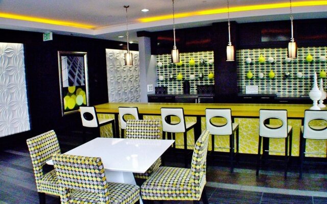 Hollywood Boulevard Extended Stay