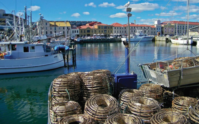 Somerset on The Pier Hobart